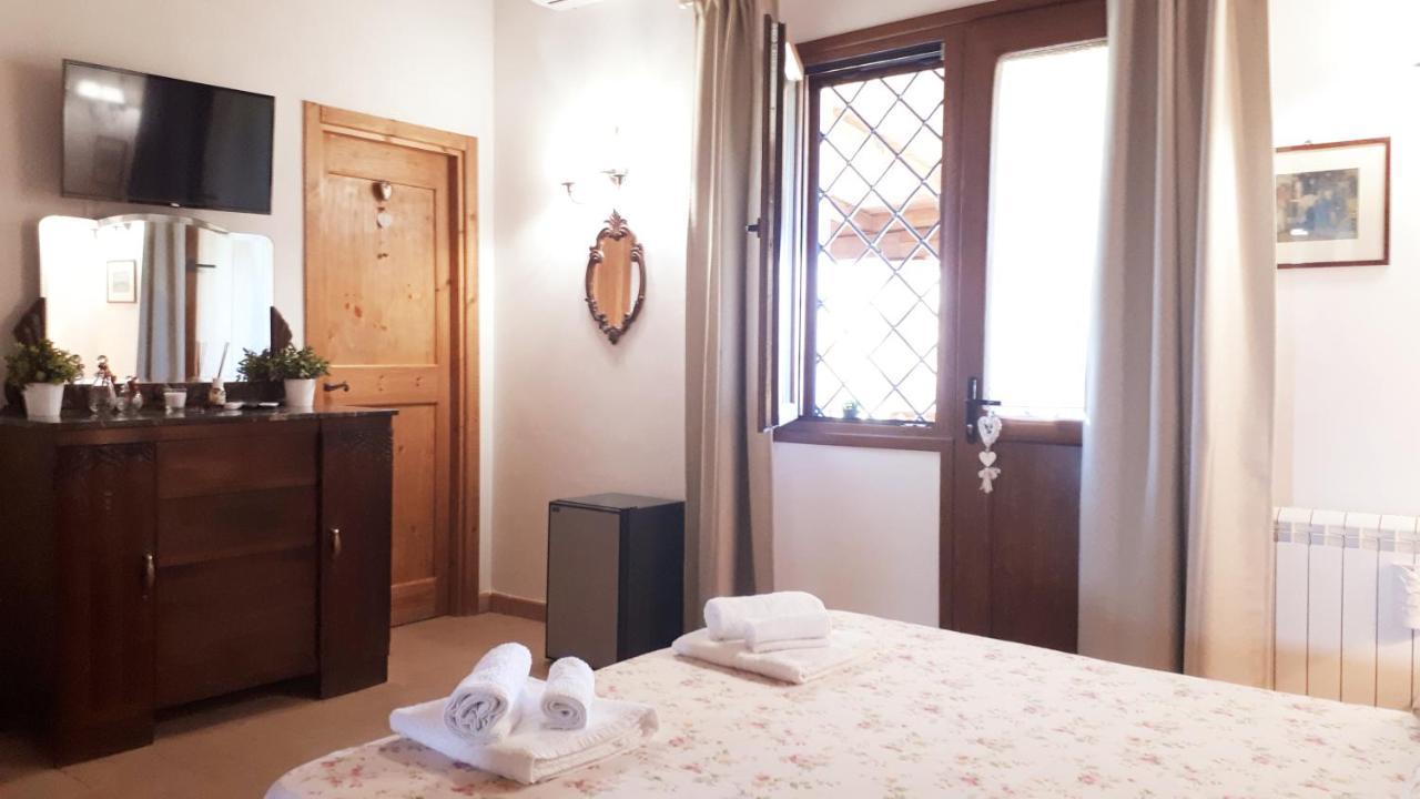 Casa Degli Ulivi Bed and Breakfast Cerveteri Exteriör bild
